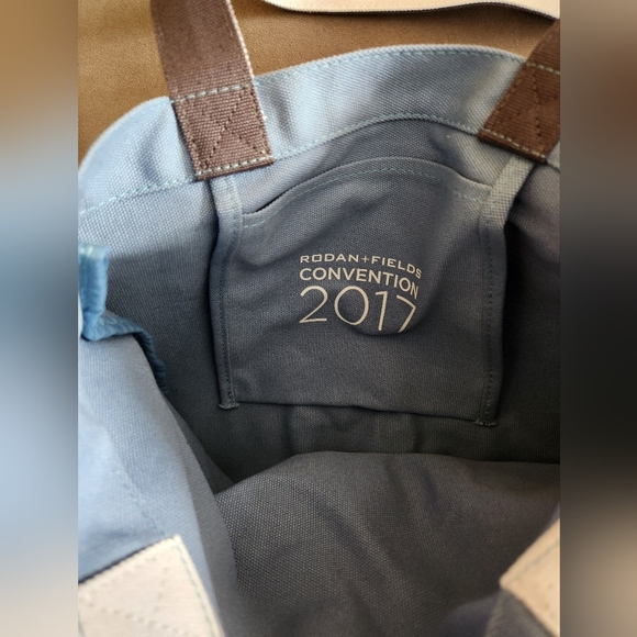 Rodan & Fields Canvas Reusable Bag - Convention 2017 - Picture 3 of 8